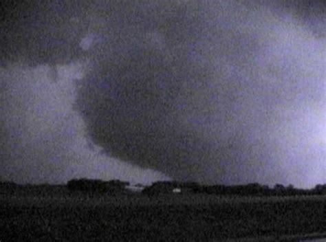 mulhall oklahoma tornado 1999