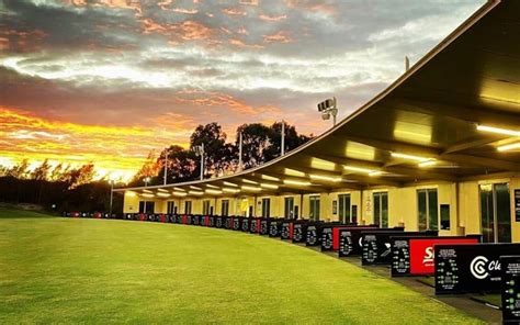 multi level driving range near me