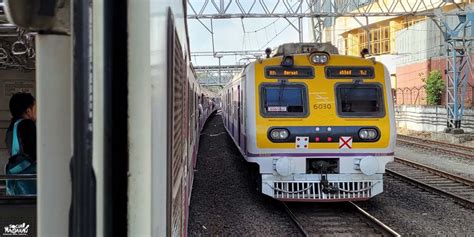 mumbai local train experience