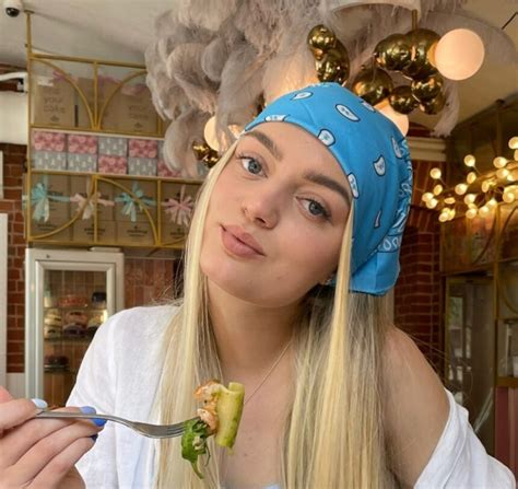 Lesbions Finally 710 Exclusive Content: Latest Updates 2026