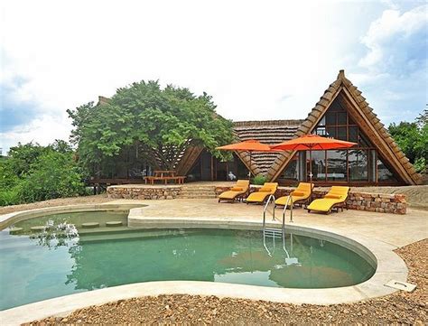 murchison falls lodges