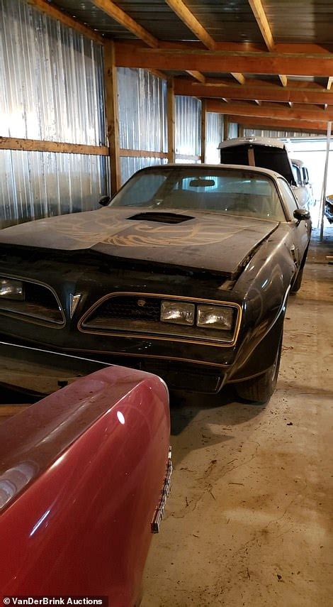 Iowa Muscle Car Hoard! The Coyote Johnson Collection Auction Auction