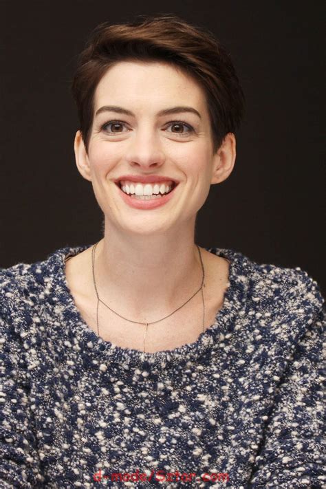 musical with anne hathaway