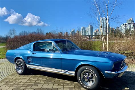 mustang fastback 1967 a vendre