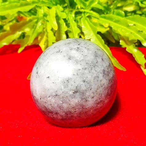 Mustika Telur Batu: Batu Mulia dengan Beragam Khasiat