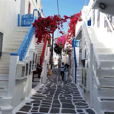 mykonos roads
