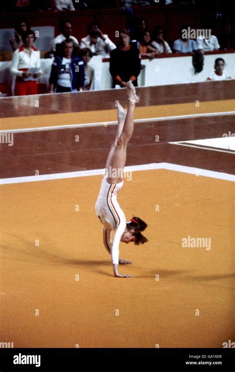 nadia comaneci floor routine