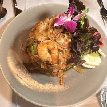 Discover Authentic Nahm Thai Flavors at Windward: A Gourmet Culinary Journey