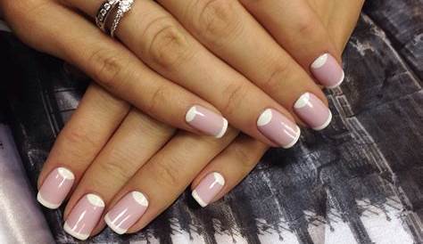 Nail The Festivities: Stylish Nail Trends For The Season!