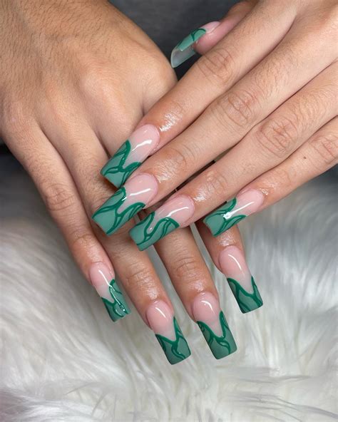 Nails Acrylic Green Simple