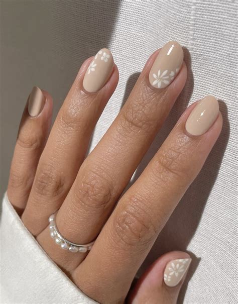 19+ Nails For Wedding Guest