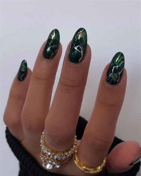 Nails Green Silver