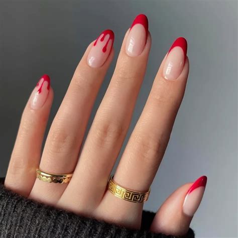 Nails Oval Red Tip