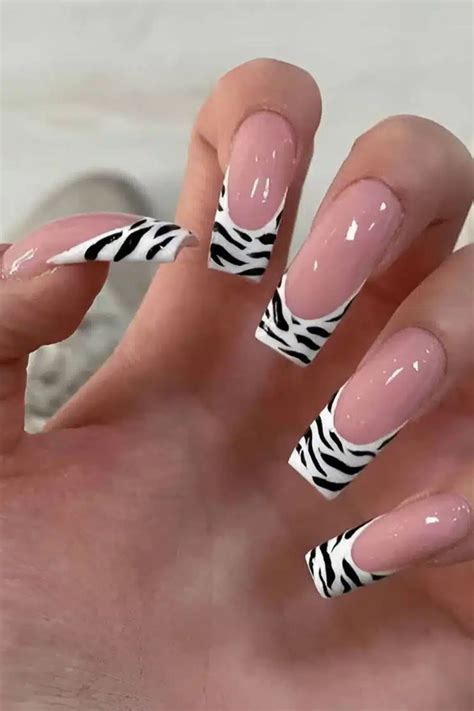 Nails Zebra Print Black