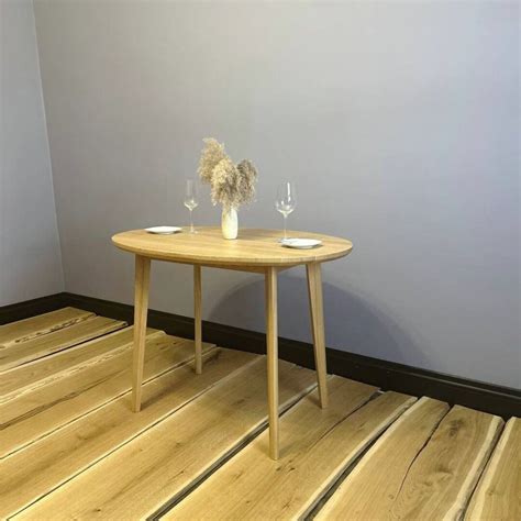 Narrow Oval Table