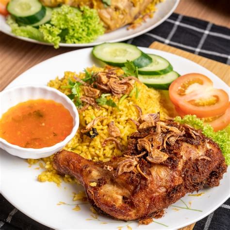 Cara Membuat Nasi Ayam Khao Mok Thai Yang Sedap