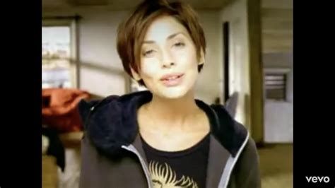 natalie imbruglia torn video guy