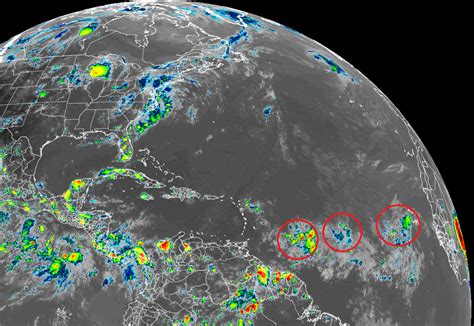 national hurricane center satellite