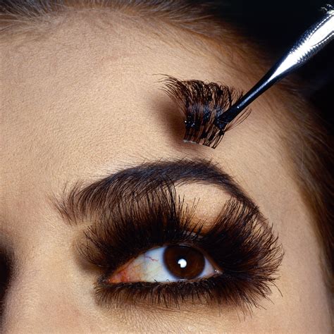 natural looking long lashes
