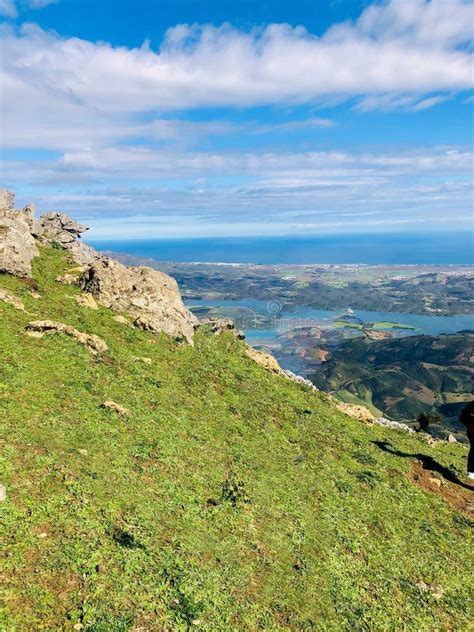 Nature's Splendor Image