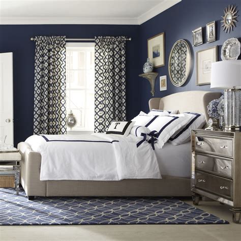 Navy bedroom Gray master bedroom, Blue bedroom decor, Bedroom interior