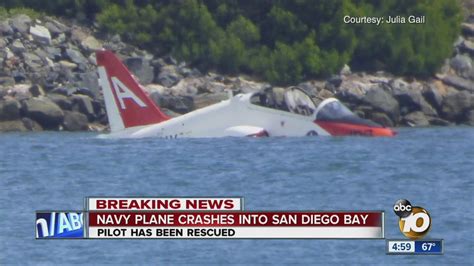 navy plane crash in san diego