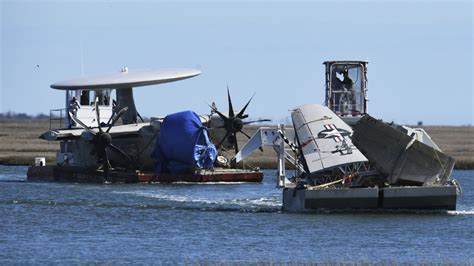 navy plane that crashed off virginia coast