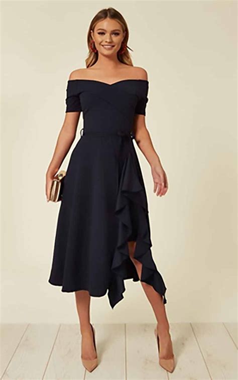 navy wedding guest outfits