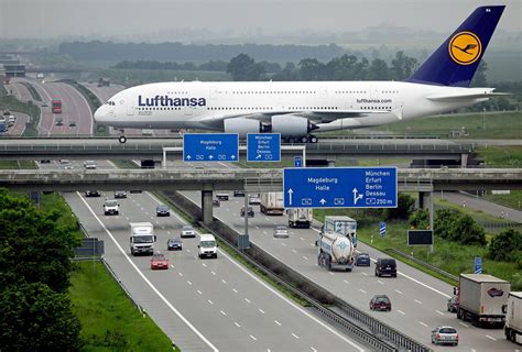 nearest airport to leipzig