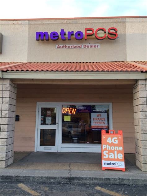 nearest metro pcs near me