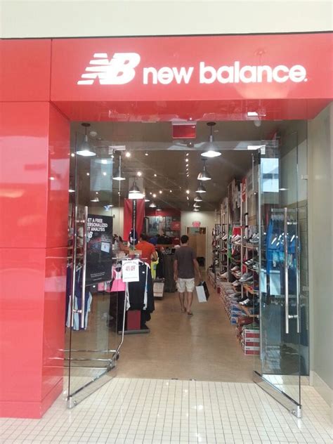 nearest new balance shoe store near me