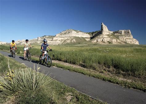 This Hike In Nebraska Will Give You An Experience