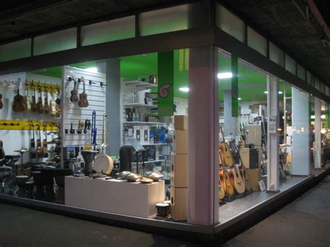 negozio strumenti musicali roma