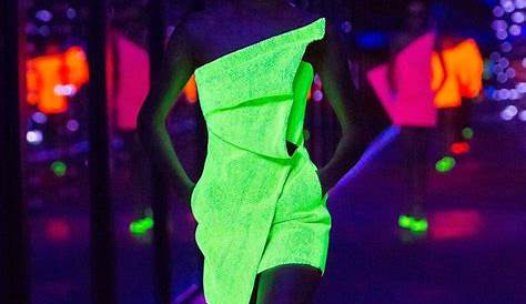 Neon Night Outfit Ideas Blacklight Party Party s Glow s Fashion s