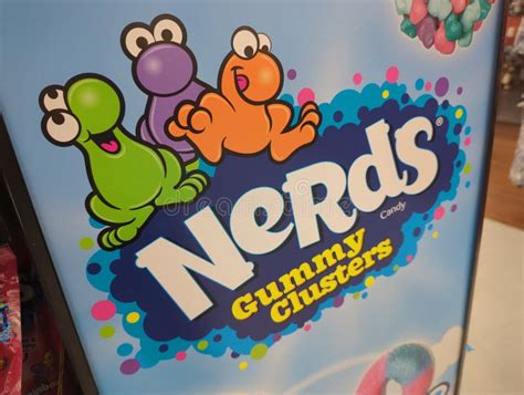 Nerds Gummy Clusters Logo