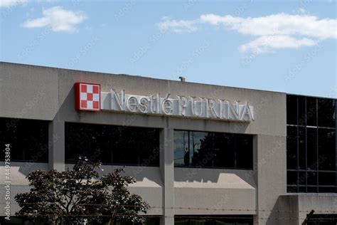 nestle purina petcare canada