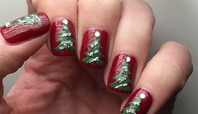 Neutral Christmas Tree Nails