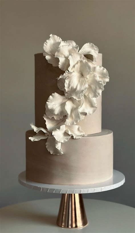 Neutral Floral Wedding Cake