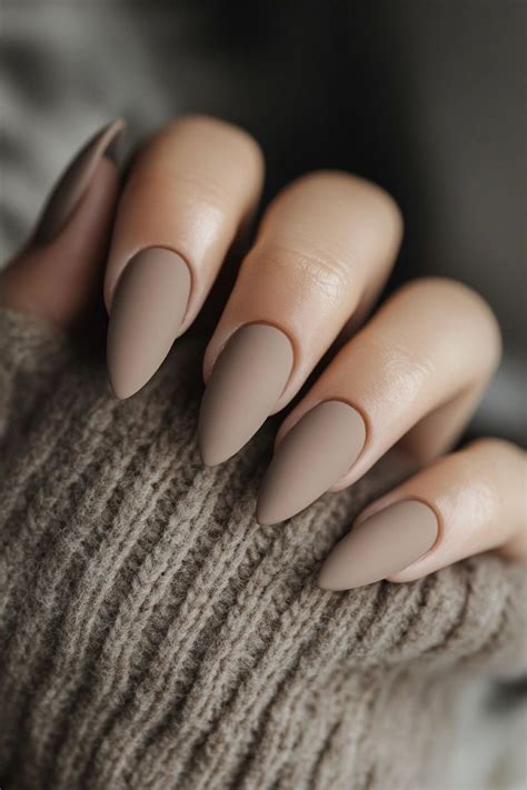 Neutral Nail Ideas For Fall