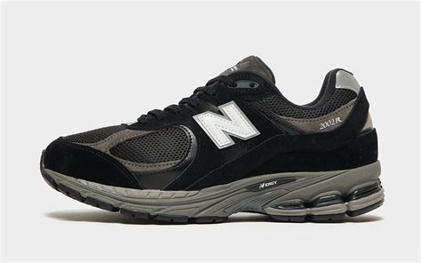 new balance 2002r black and grey