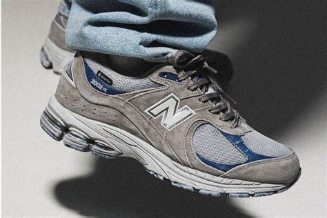 new balance 2002r goretex