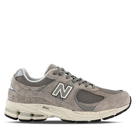 new balance 2002r near me price