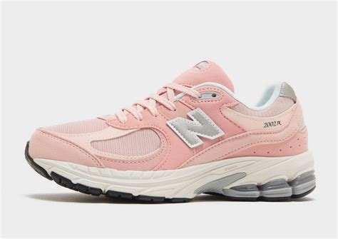 new balance 2002r pink gs