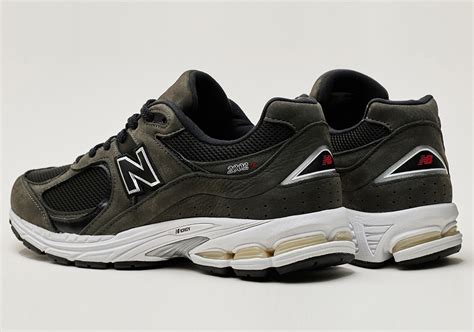 new balance 2002r promo