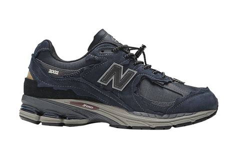 new balance 2002r protection pack eclipse