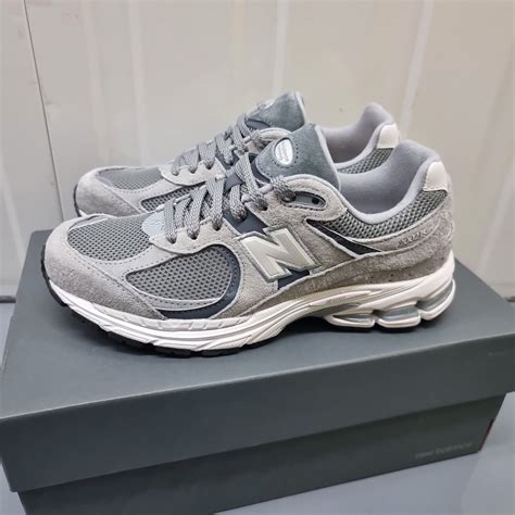 new balance 2002r trainers steel grey