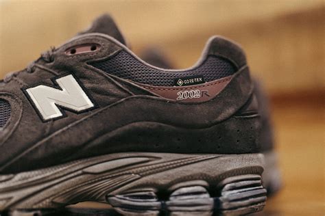 new balance gore-tex black