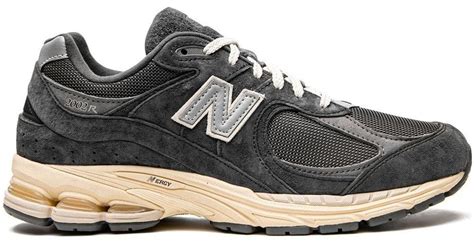 new balance mens trainers 2002r