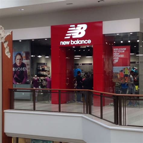 new balance outlet store hours