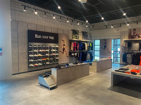 new balance stores in california